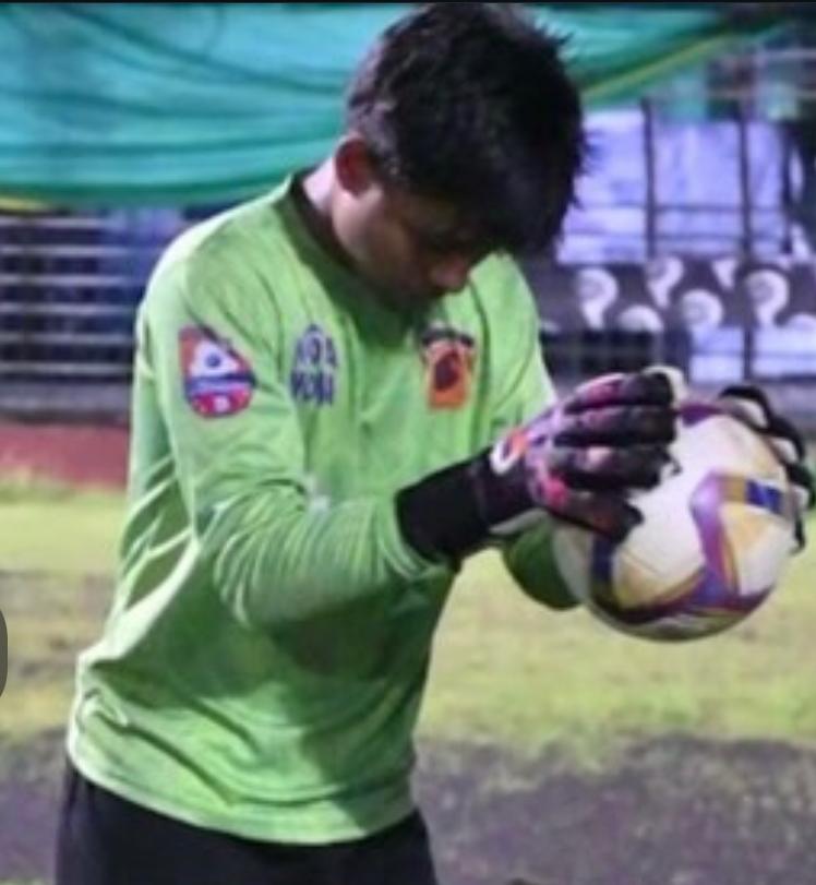 Goalkeeper diving